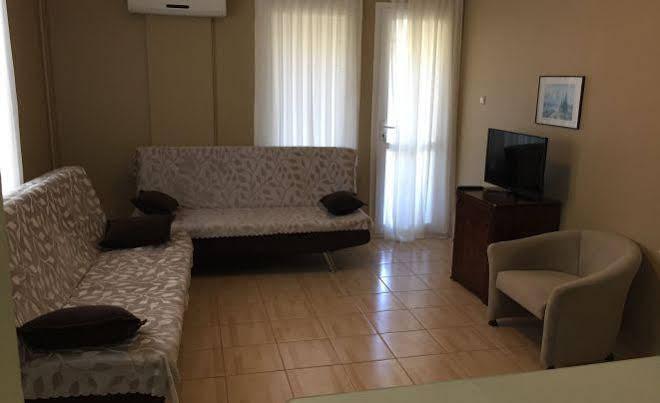 Cicek Apart Hotel เซสเม ภายนอก รูปภาพ