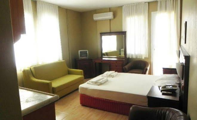 Cicek Apart Hotel เซสเม ภายนอก รูปภาพ